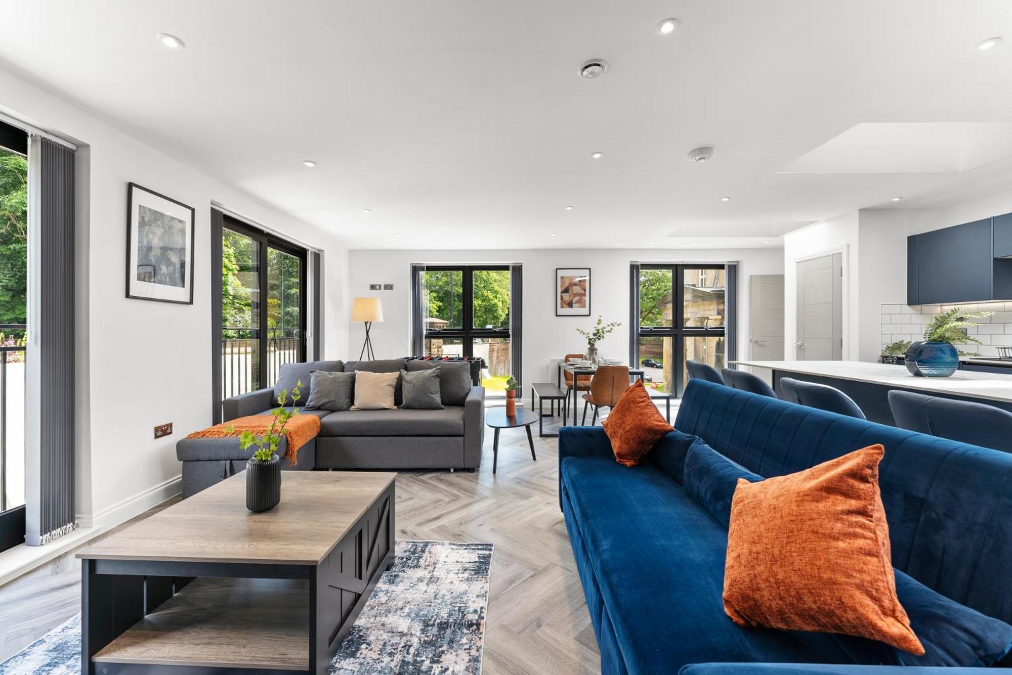 Stylish Large Leeds Apartment - Parking Екстериор снимка