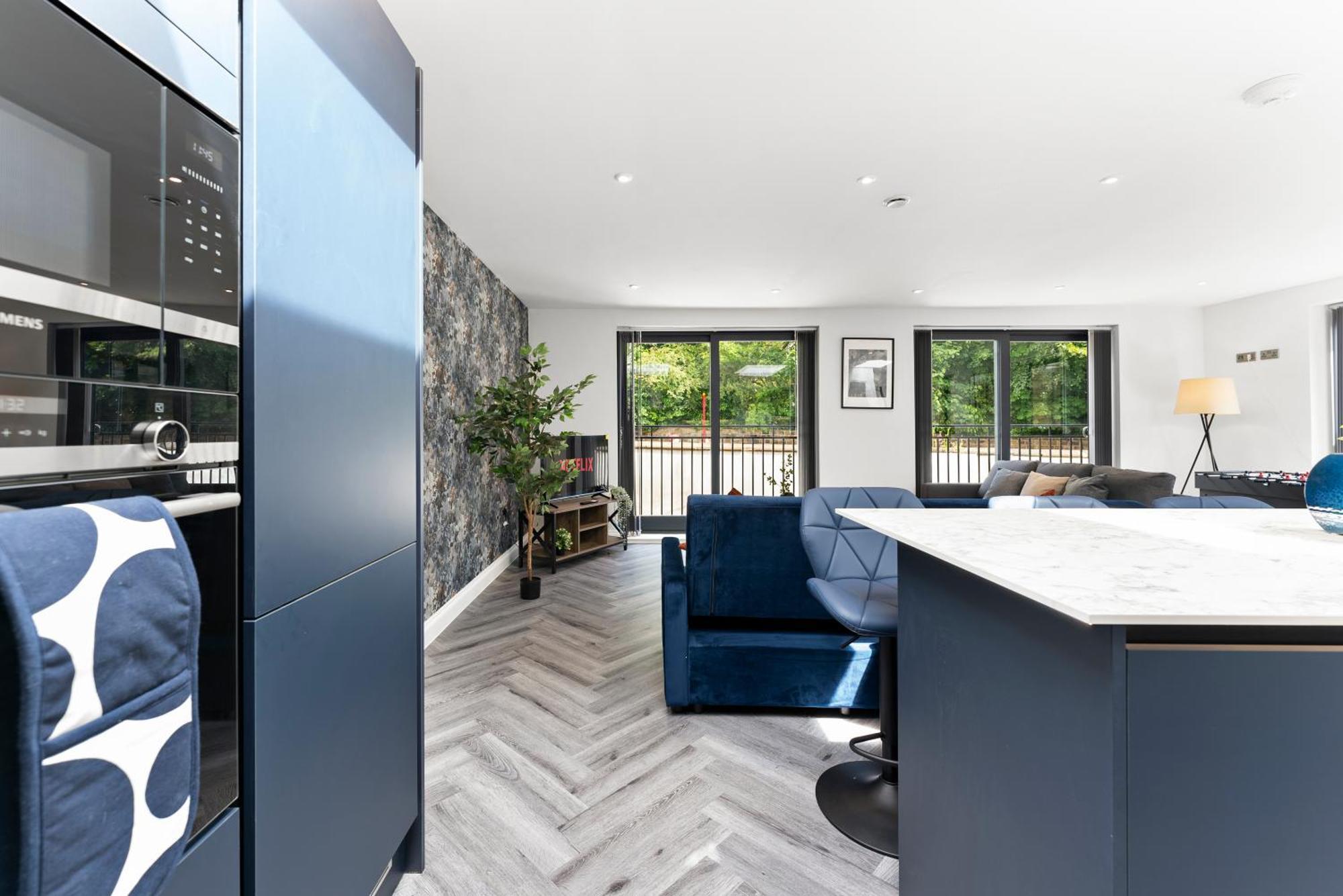 Stylish Large Leeds Apartment - Parking Екстериор снимка