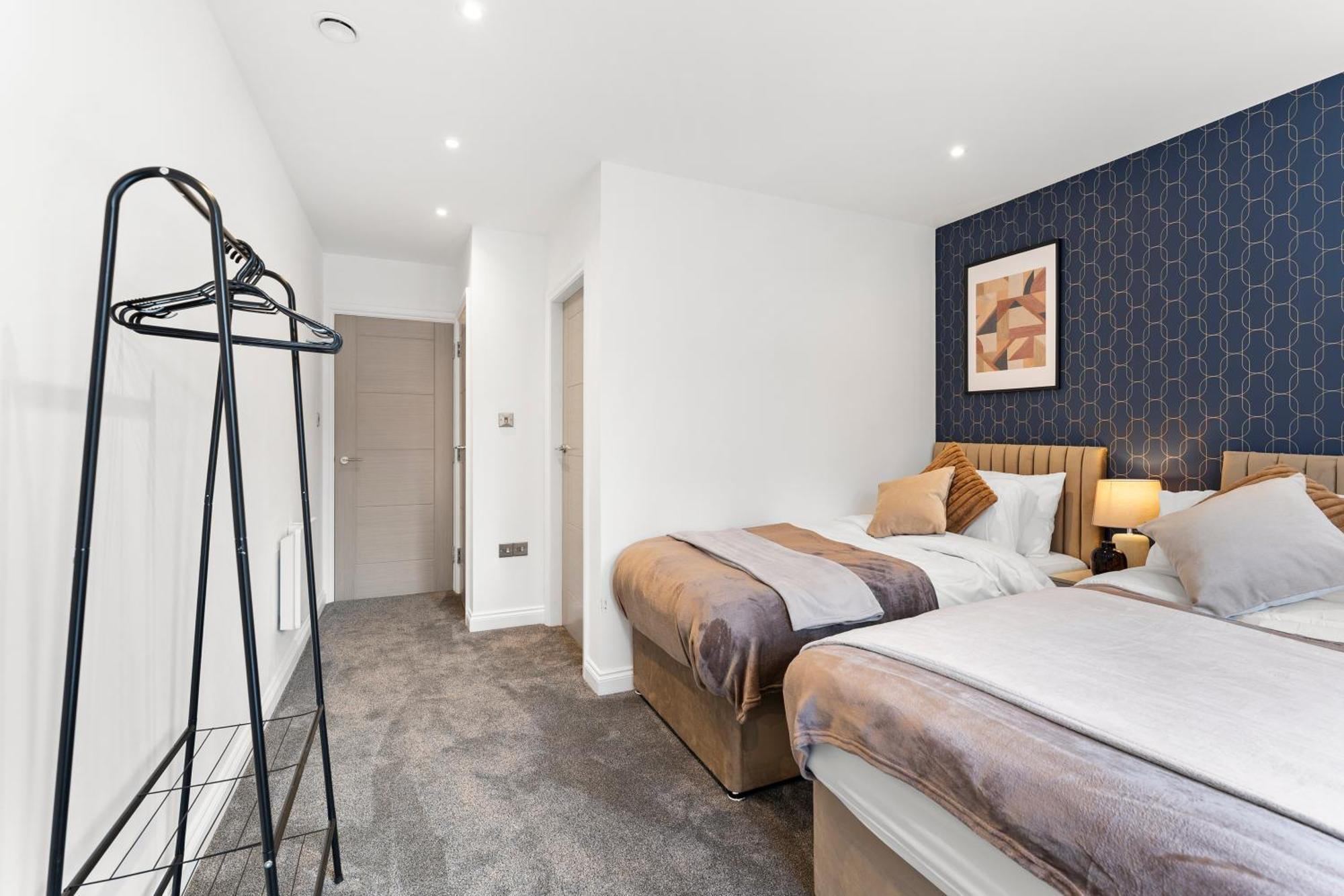 Stylish Large Leeds Apartment - Parking Екстериор снимка