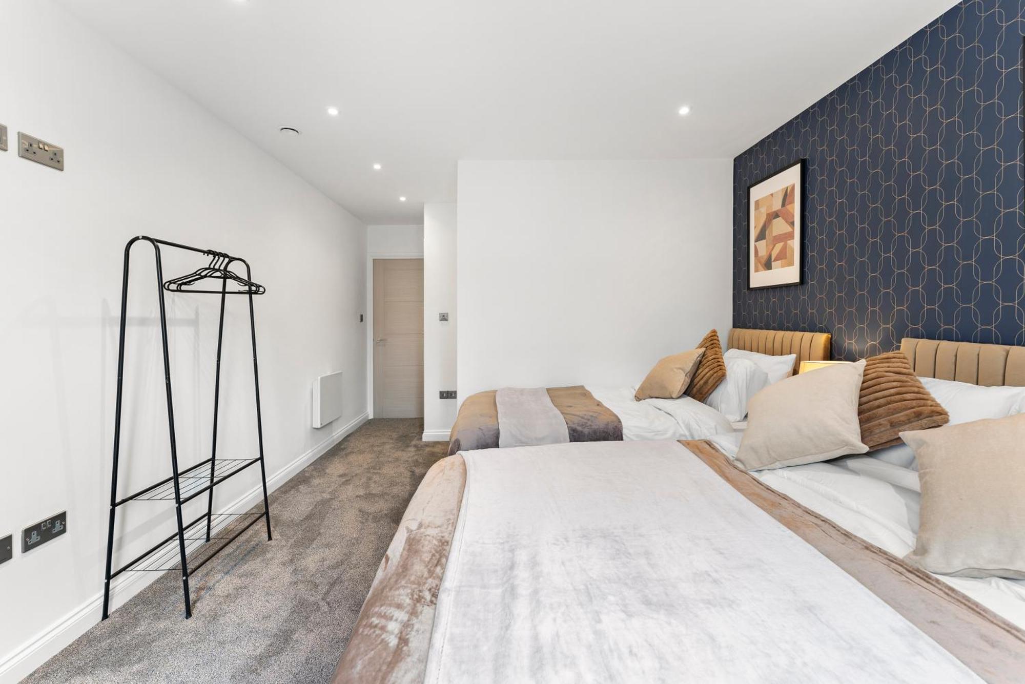Stylish Large Leeds Apartment - Parking Екстериор снимка