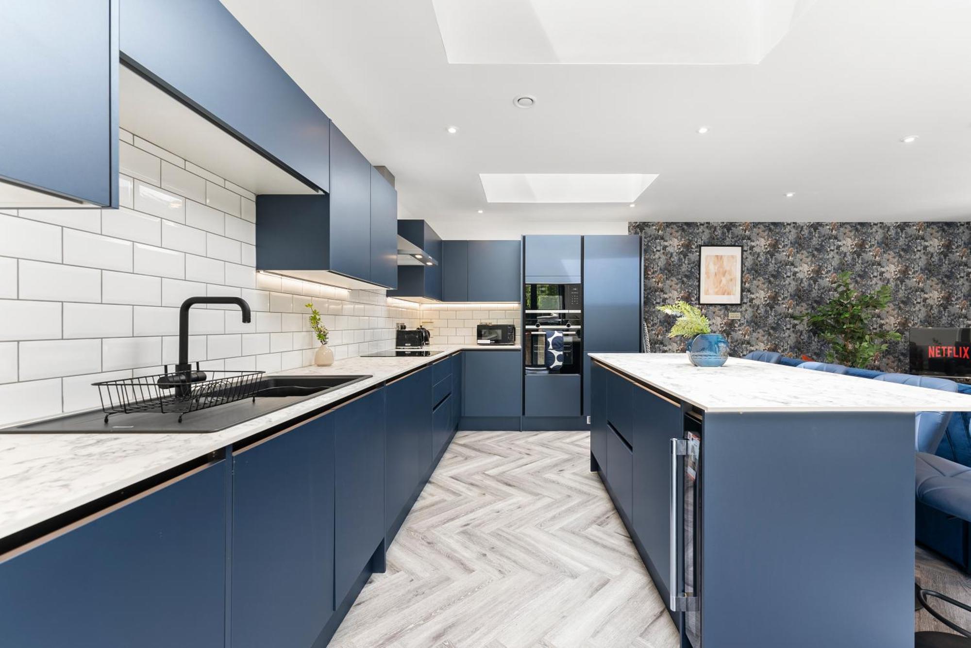 Stylish Large Leeds Apartment - Parking Екстериор снимка